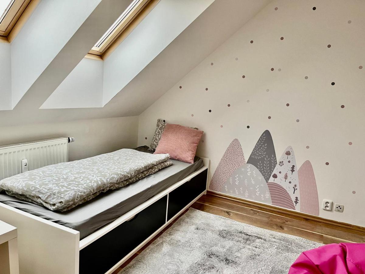 Apartman Pod Horama Lejlighed Jilemnice Eksteriør billede